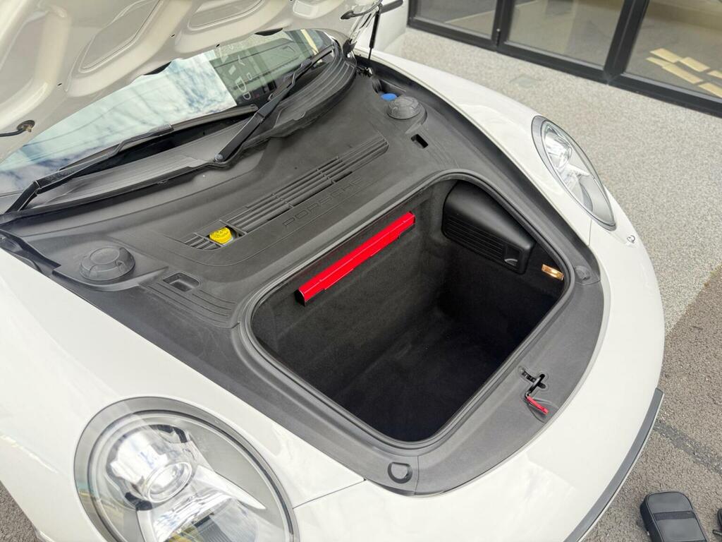 Porsche 911 3.4 Carrera Coupe Silver #47