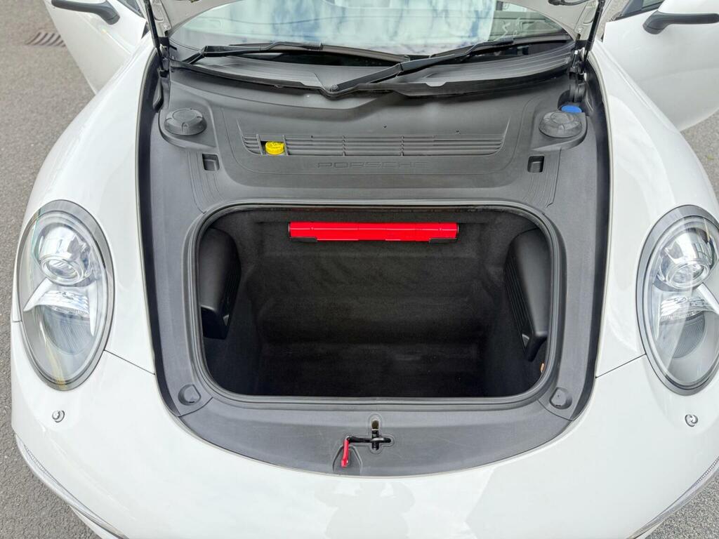 Porsche 911 3.4 Carrera Coupe Silver #109