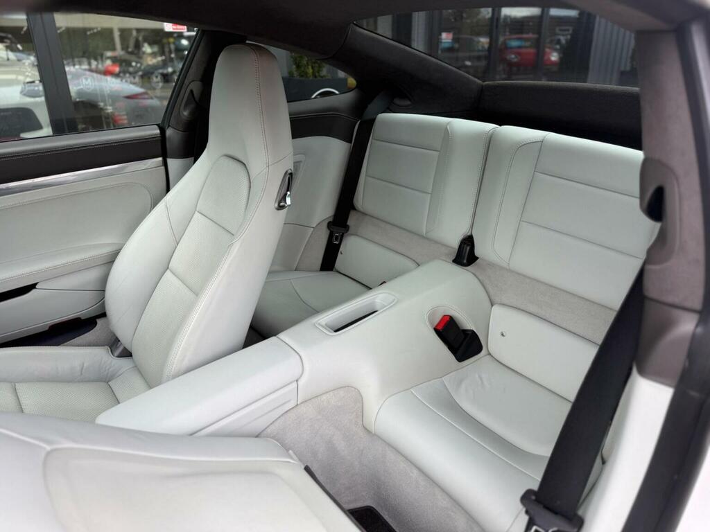 Porsche 911 3.4 Carrera Coupe Silver #44