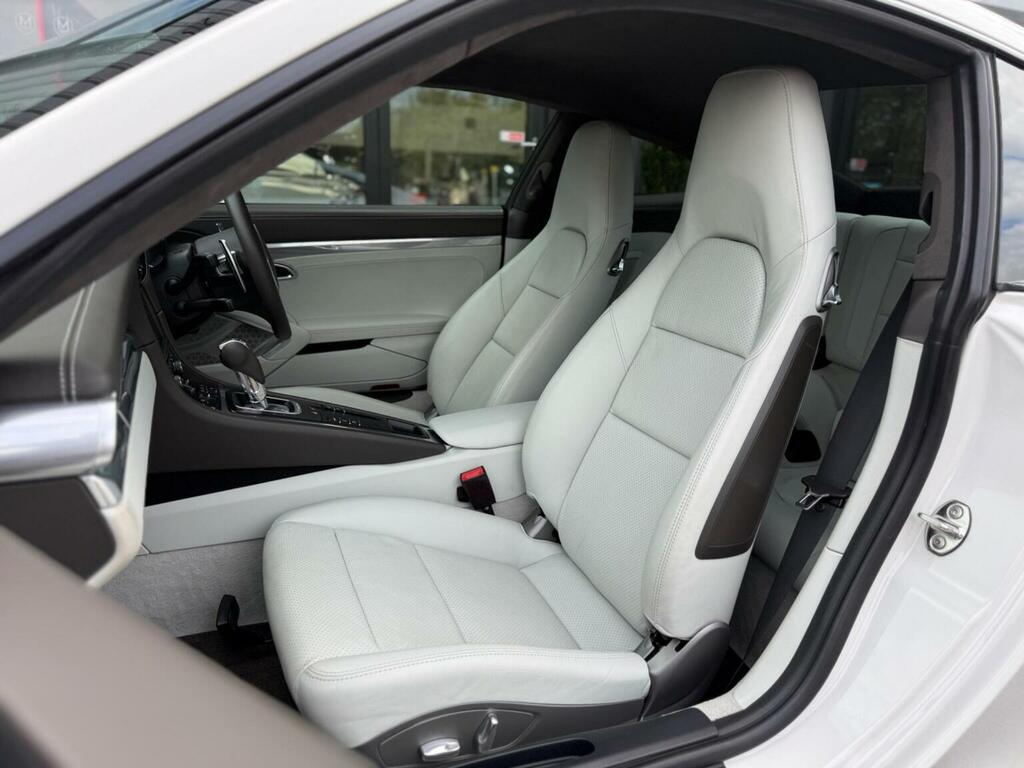 Porsche 911 3.4 Carrera Coupe Silver #103