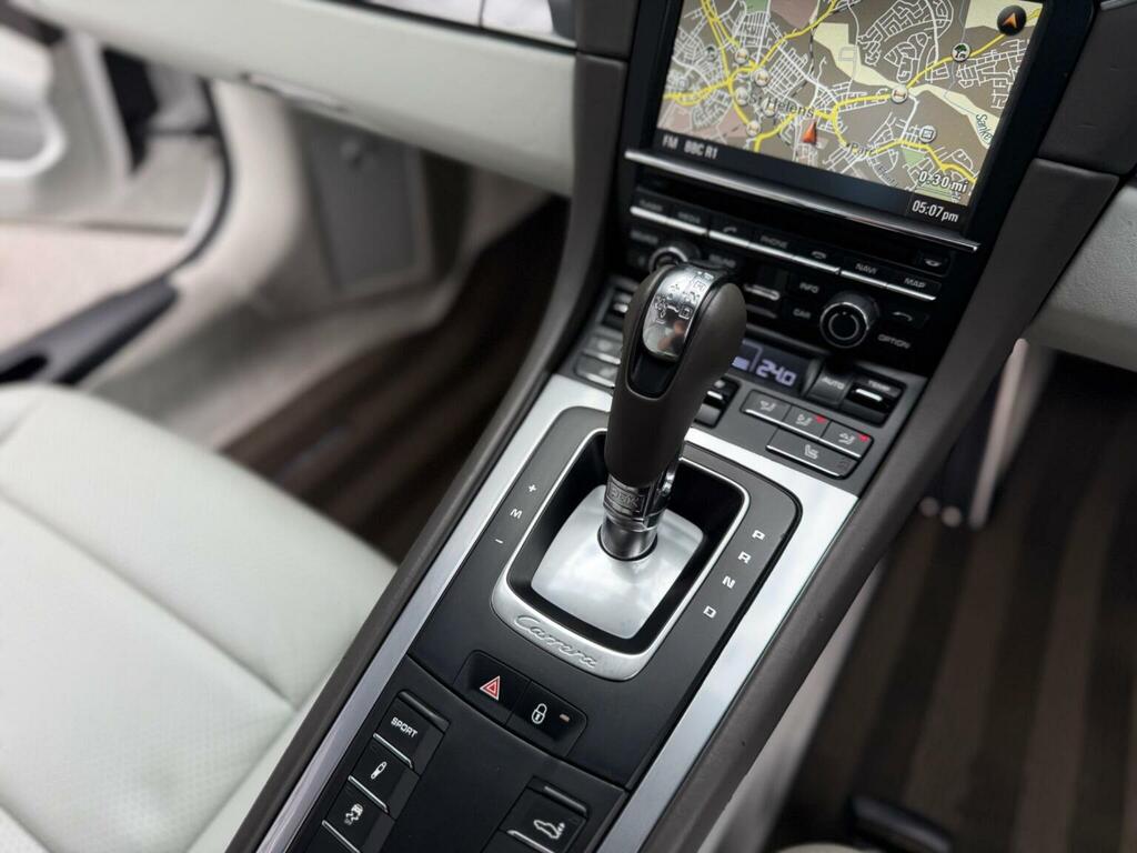 Porsche 911 3.4 Carrera Coupe Silver #62