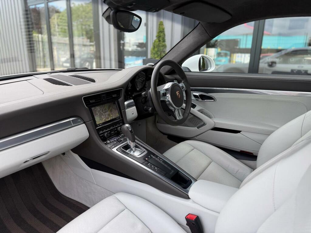 Porsche 911 3.4 Carrera Coupe Silver #39