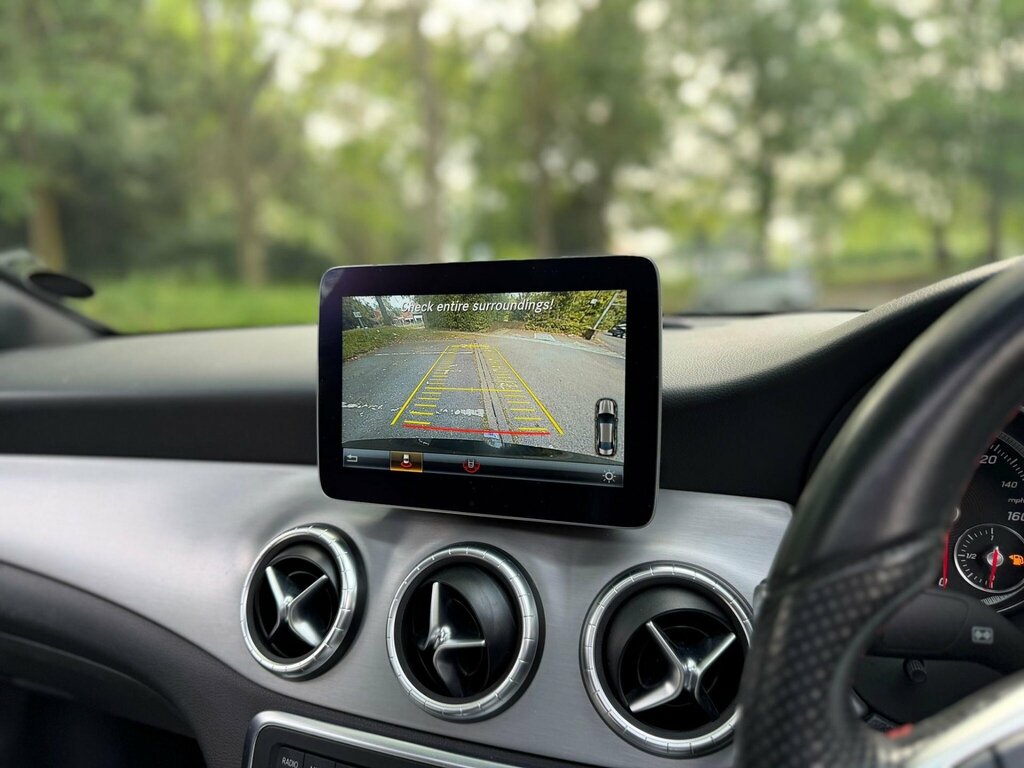 Mercedes-Benz CLA Class Auto #24