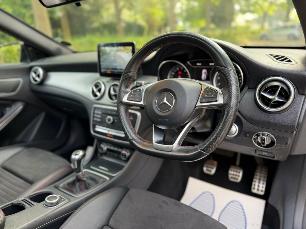Mercedes-Benz CLA Class Auto #9