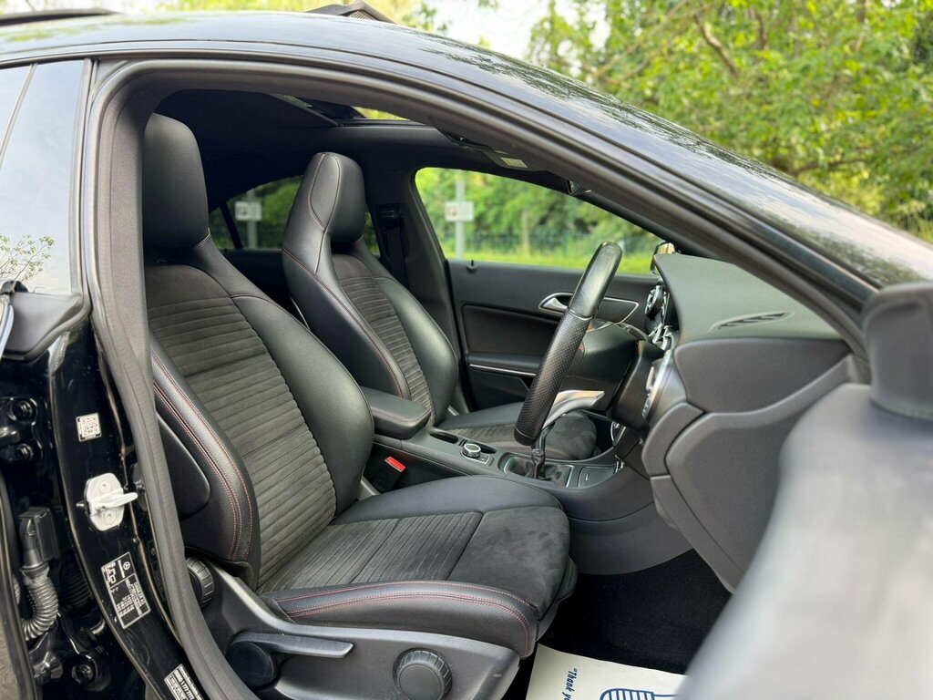 Mercedes-Benz CLA Class Auto #12