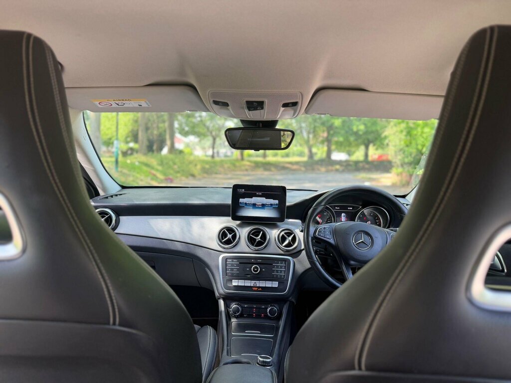 Mercedes-Benz GLA Class Urban Edition Grey #21