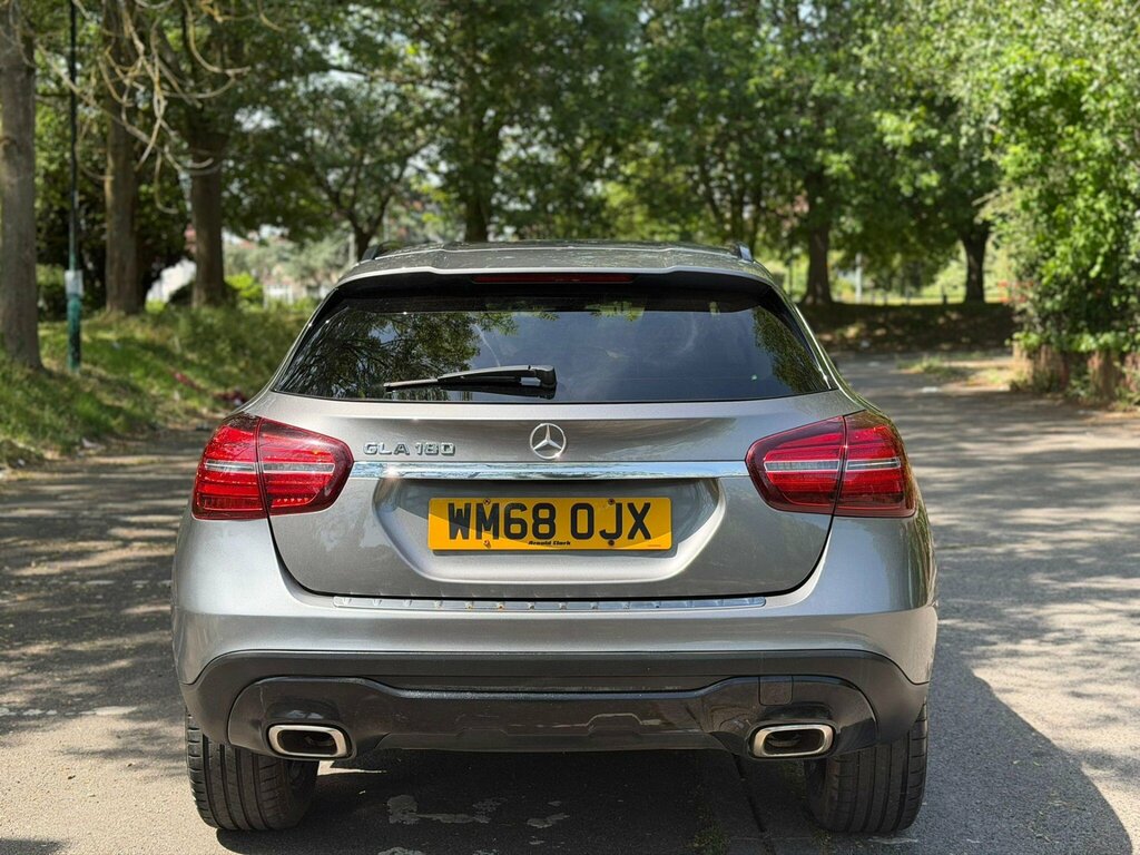 Mercedes-Benz GLA Class 1.6 Gla180 Urban Edition 7G-dct Euro 6 Ss Grey #5