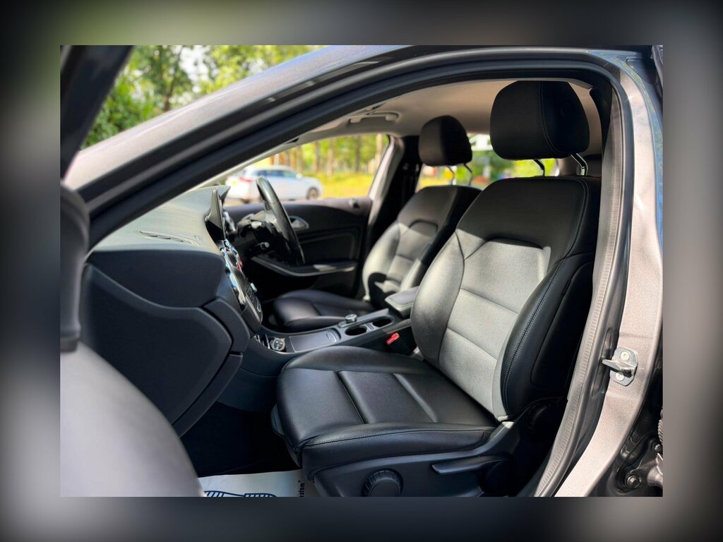 Mercedes-Benz GLA Class Gla 200 Amg Line White #15