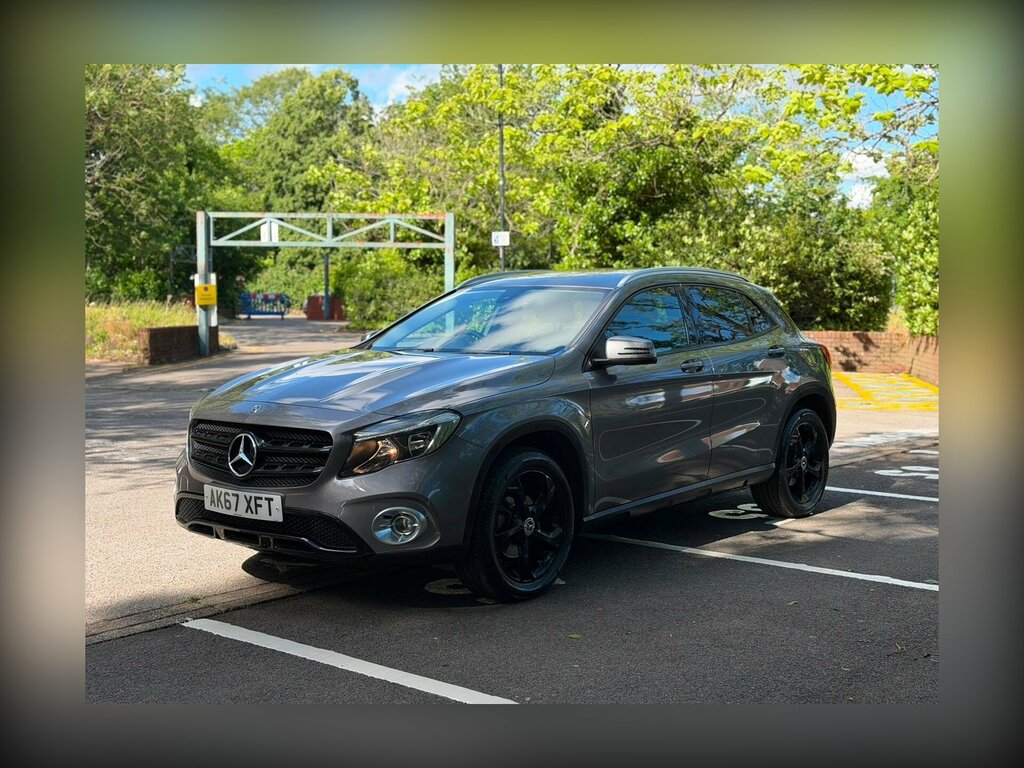 Mercedes-Benz GLA Class Gla 200 Amg Line White #8