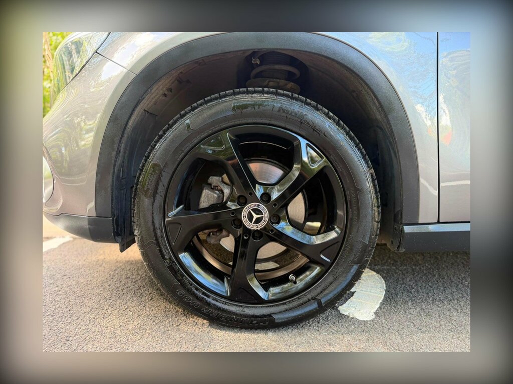 Mercedes-Benz GLA Class Gla 200 Amg Line White #30