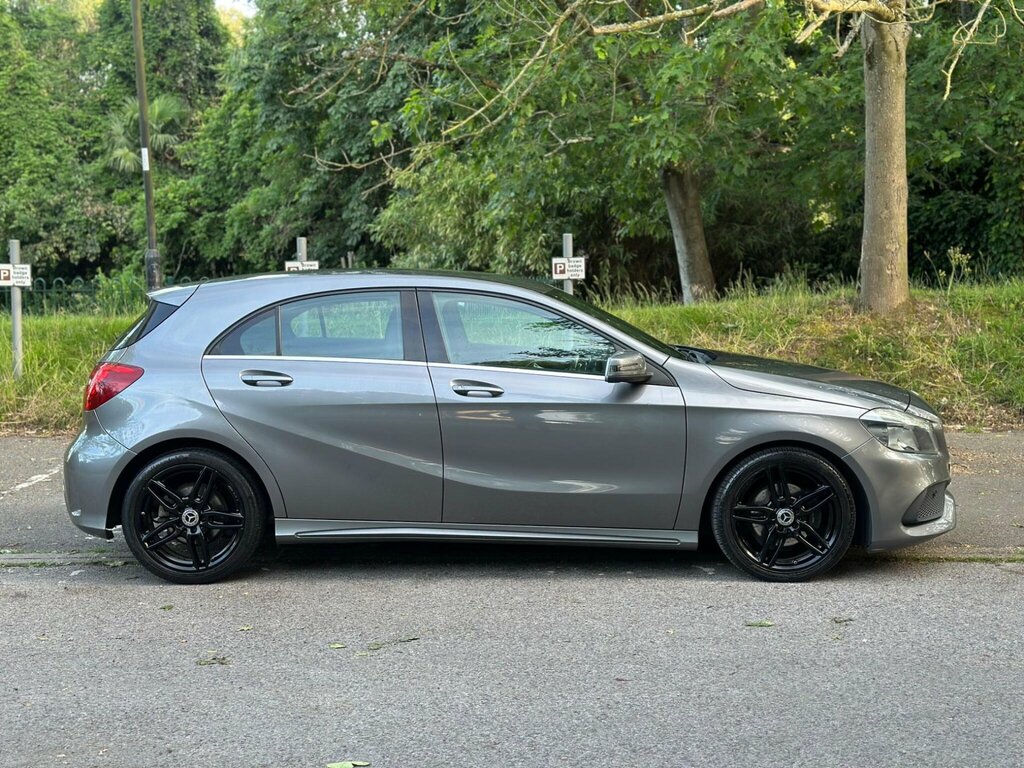 Mercedes-Benz A Class 1.5 A180d Amg Line Euro 6 Ss Grey #3