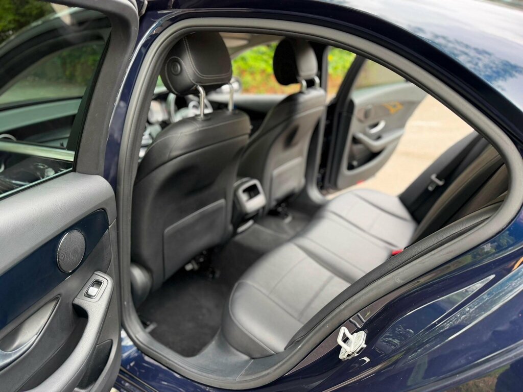 Mercedes-Benz C Class Se Black #16