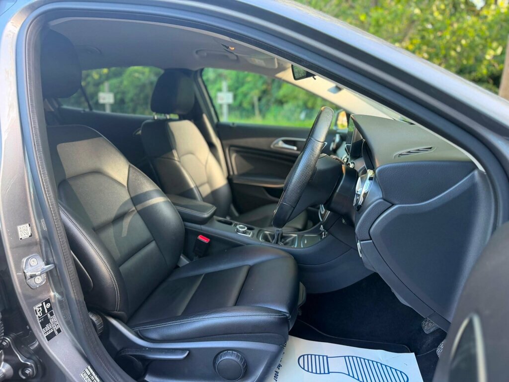 Mercedes-Benz GLA Class  Black #12