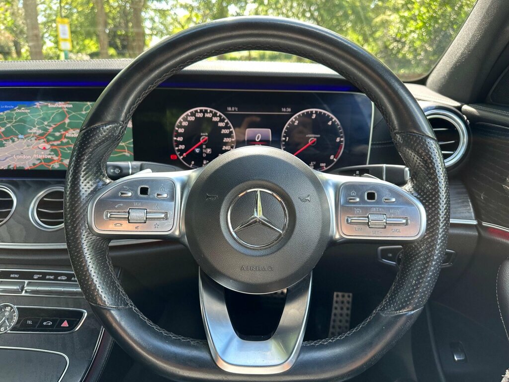 Mercedes-Benz E Class E220d Amg Line 9G-tronic Silver #26
