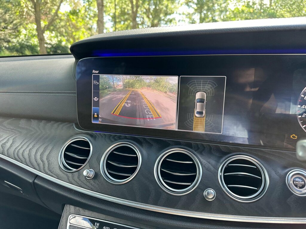 Mercedes-Benz E Class E220d Amg Line 9G-tronic Silver #25
