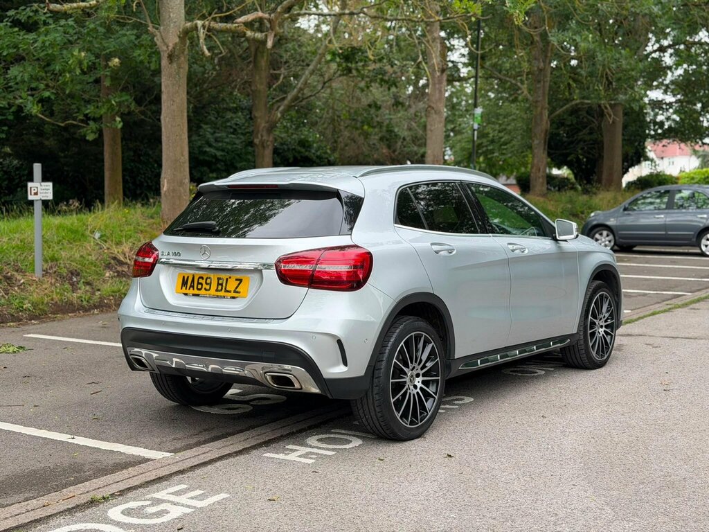 Mercedes-Benz GLA Class 1.6 Gla180 Amg Line Edition 7G-dct Euro 6 Ss Silver #4