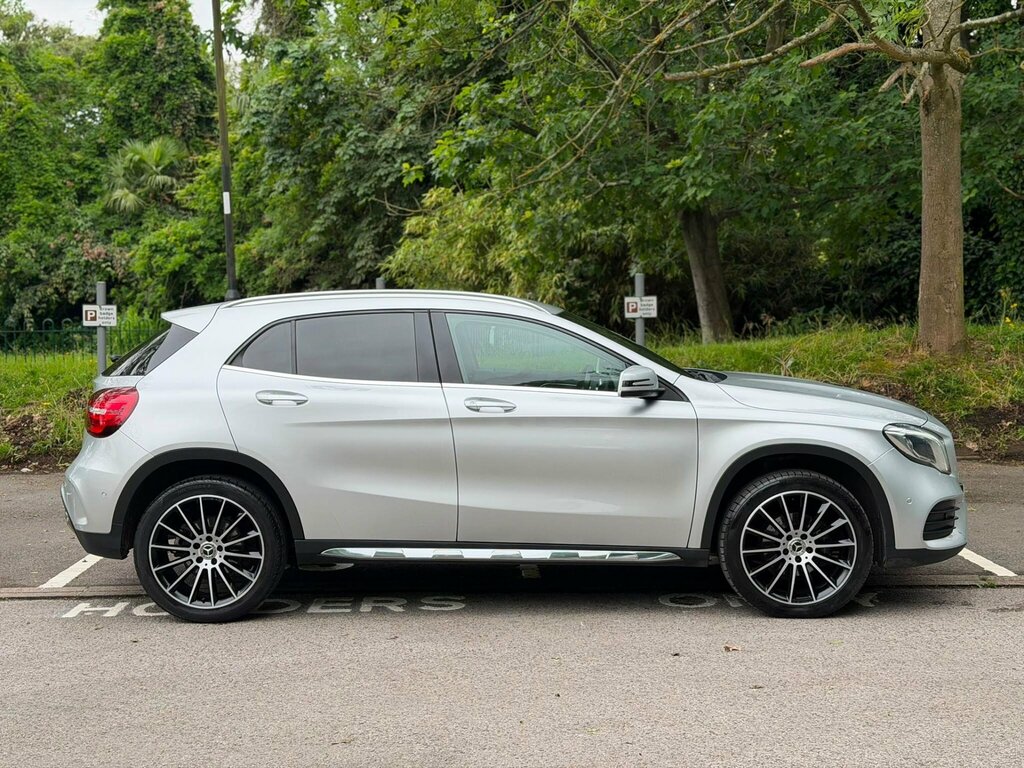 Mercedes-Benz GLA Class 1.6 Gla180 Amg Line Edition 7G-dct Euro 6 Ss Silver #3