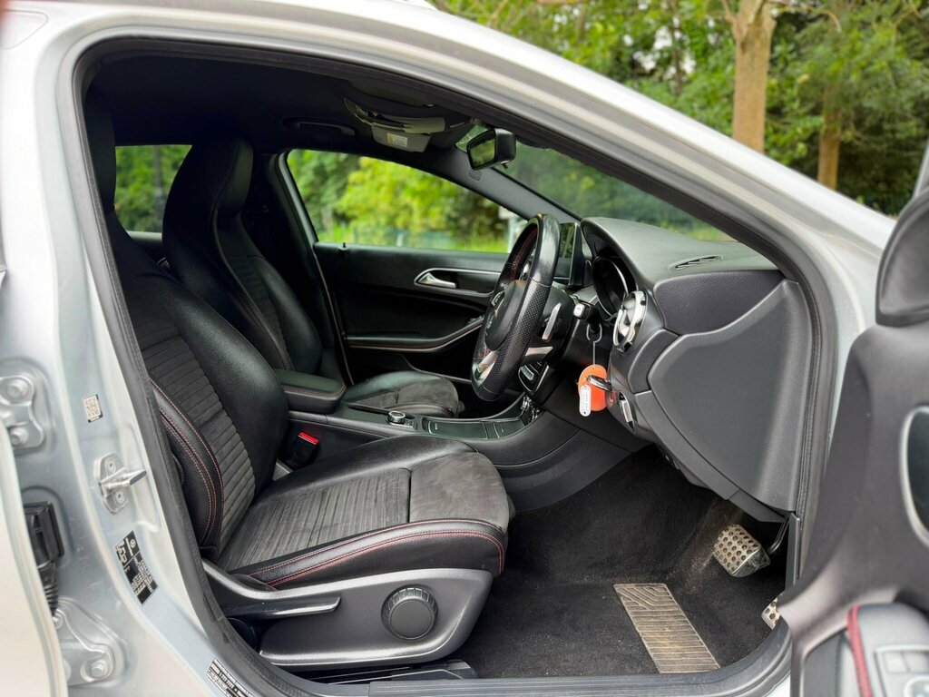 Mercedes-Benz GLA Class Suv Grey #11