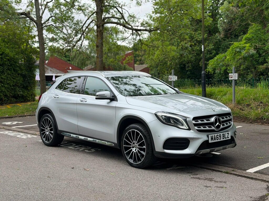 Mercedes-Benz GLA Class 1.6 Gla180 Amg Line Edition 7G-dct Euro 6 Ss Silver
