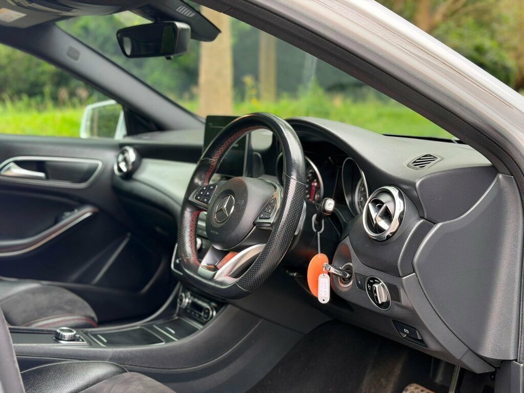 Mercedes-Benz GLA Class Suv Grey #10