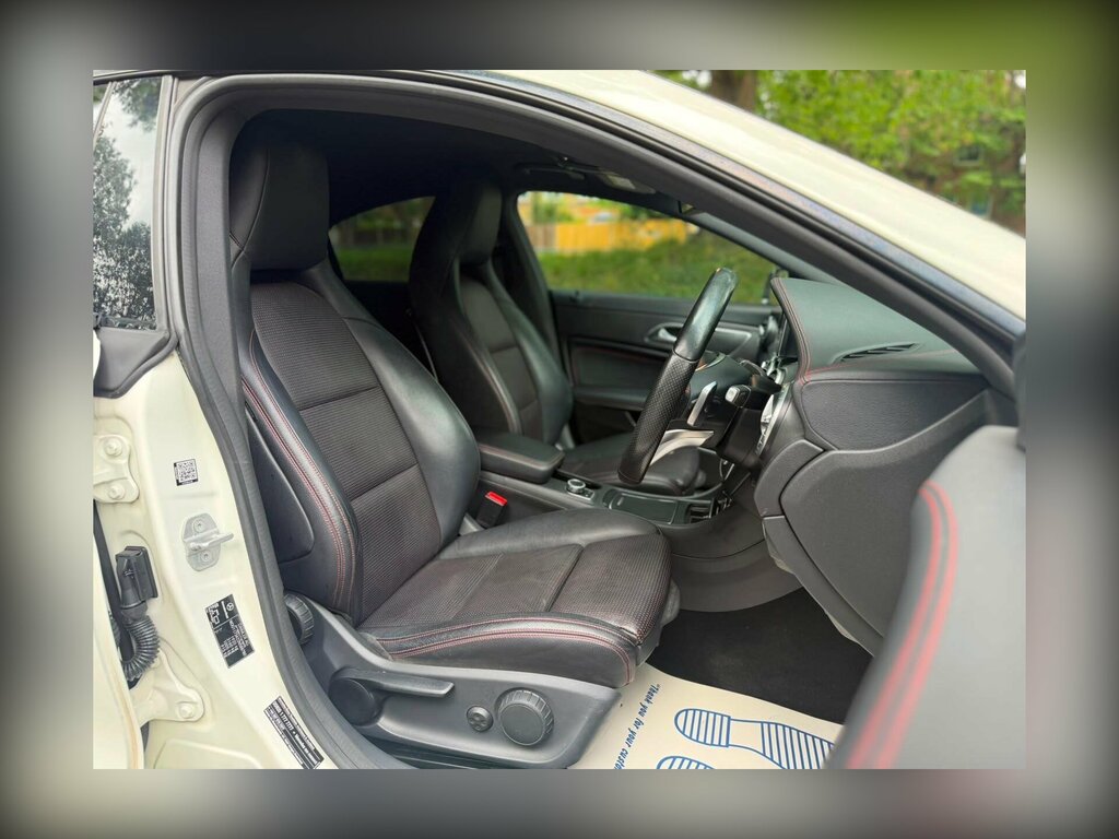 Mercedes-Benz CLA Class Cla 200D Amg Line Map Pilot Black #13