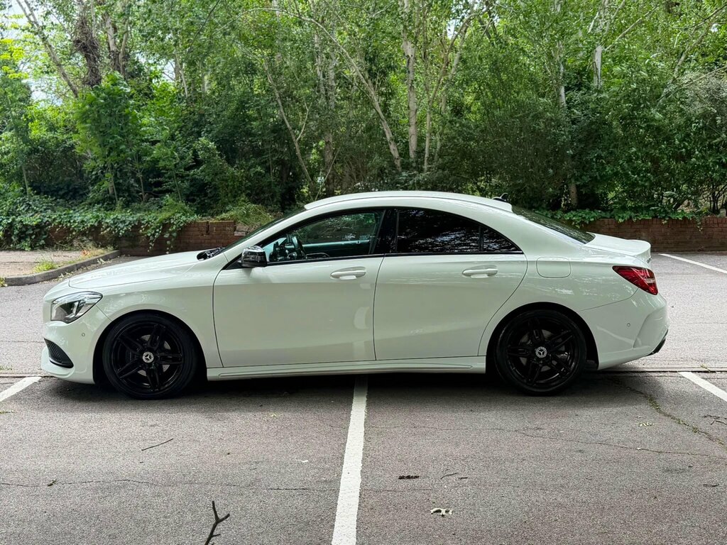 Mercedes-Benz CLA Class Cla 200D Amg Line Map Pilot Black #7