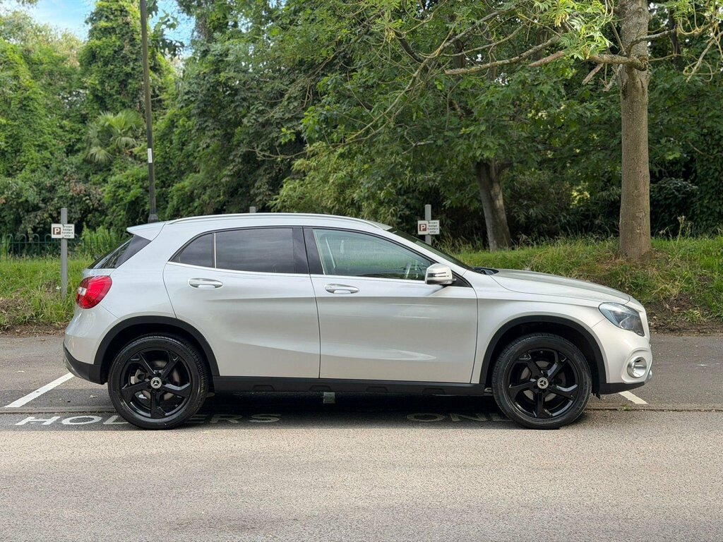 Mercedes-Benz GLA Class 1.6 Gla200 Sport Euro 6 Ss Silver #3