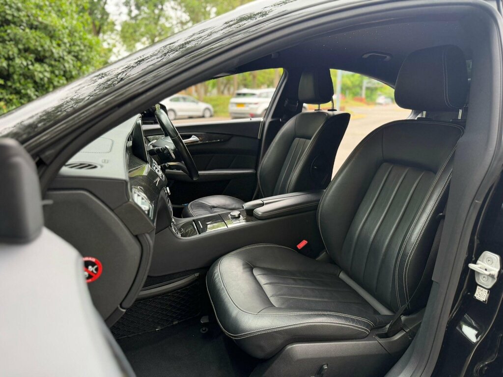 Mercedes-Benz CLS Saloon Black #14