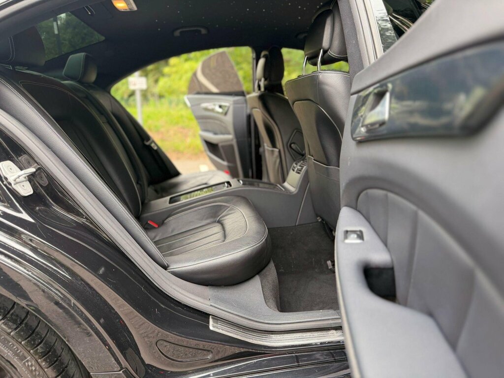 Mercedes-Benz CLS Saloon Black #17