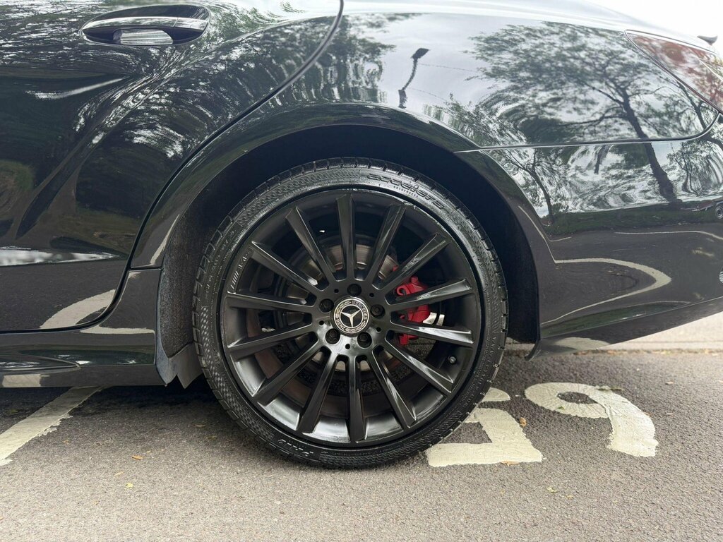Mercedes-Benz CLS Saloon Black #26