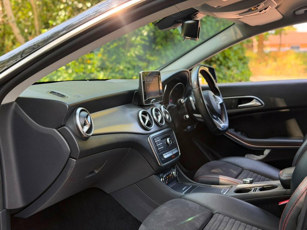 Mercedes-Benz CLA Class Cla 45 4Matic Tip Black #14