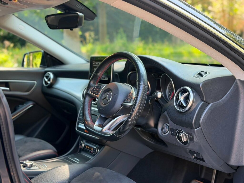 Mercedes-Benz CLA Class Cla 45 4Matic Tip Black #12
