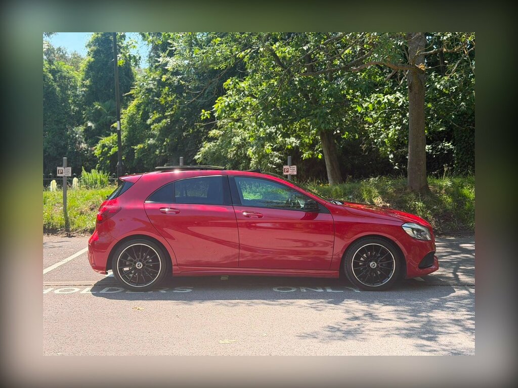 Mercedes-Benz A Class 1.6 A160 Amg Line Premium Plus Euro 6 Ss Red #2