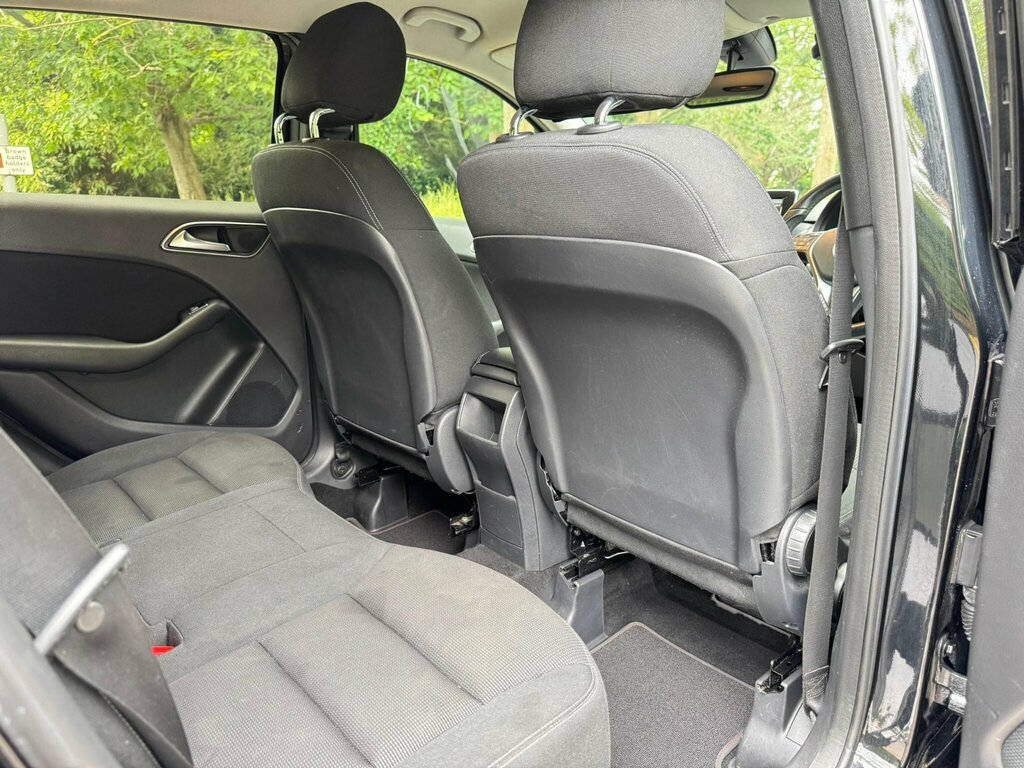 Mercedes-Benz B Class Sport Black #19