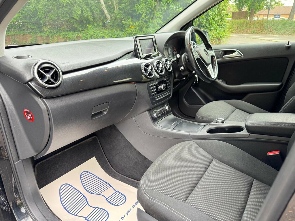 Mercedes-Benz B Class Sport Black #14