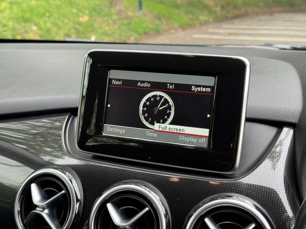 Mercedes-Benz B Class Sport Black #26