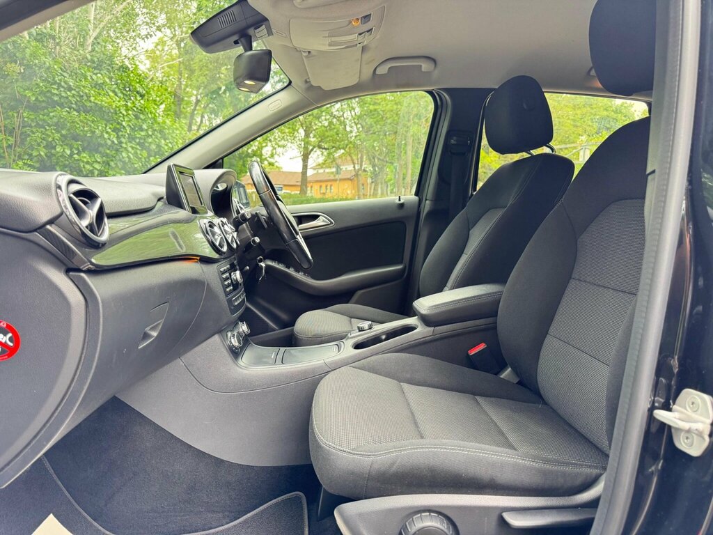 Mercedes-Benz B Class Sport Black #15