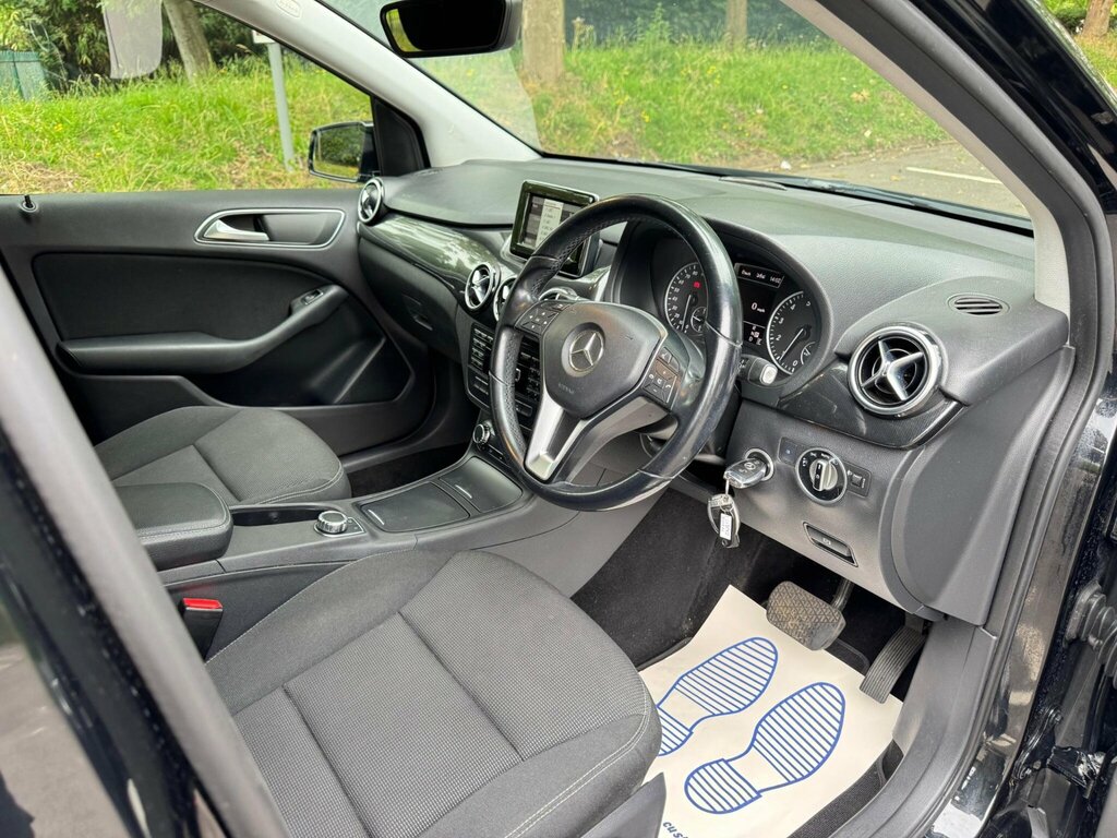 Mercedes-Benz B Class Sport Black #9