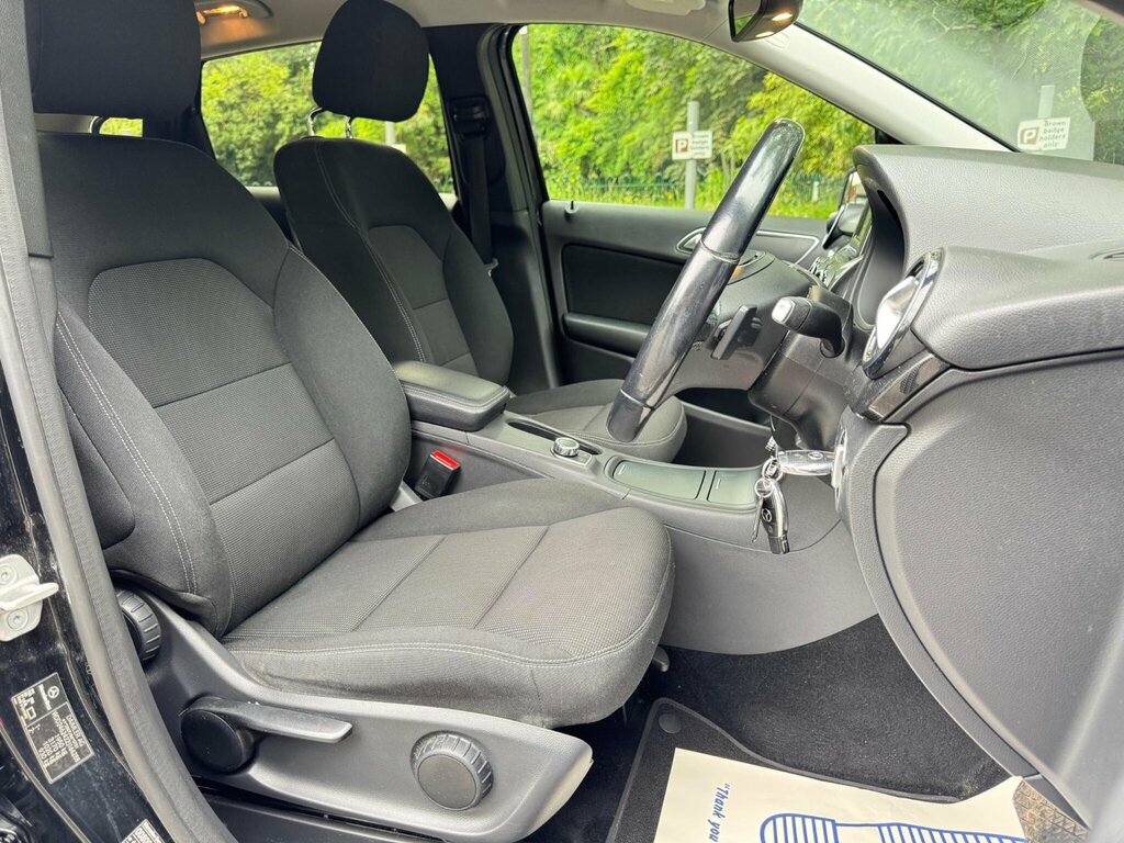 Mercedes-Benz B Class Sport Black #10