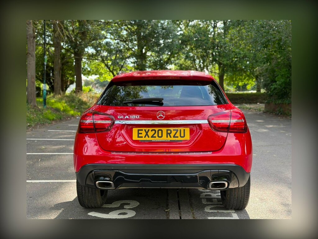 Mercedes-Benz GLA Class 1.6 Gla180 Urban Edition 7G-dct Euro 6 Ss Red #4