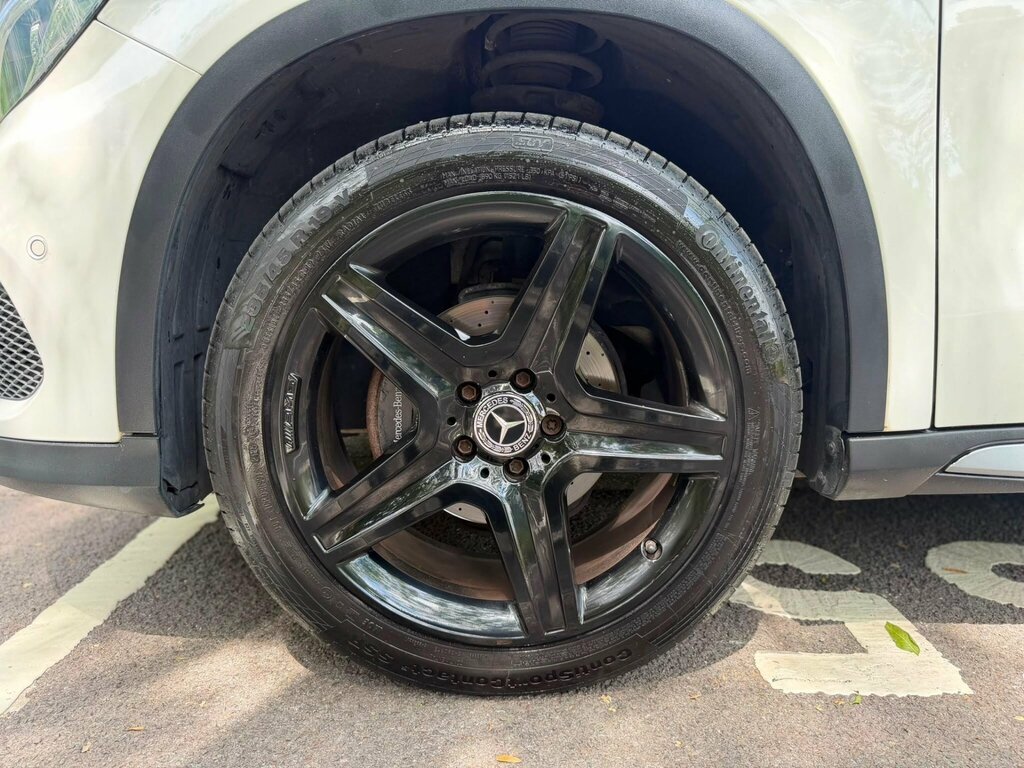 Mercedes-Benz GLA Class Gla 200D Sport Premium Plus Black #26