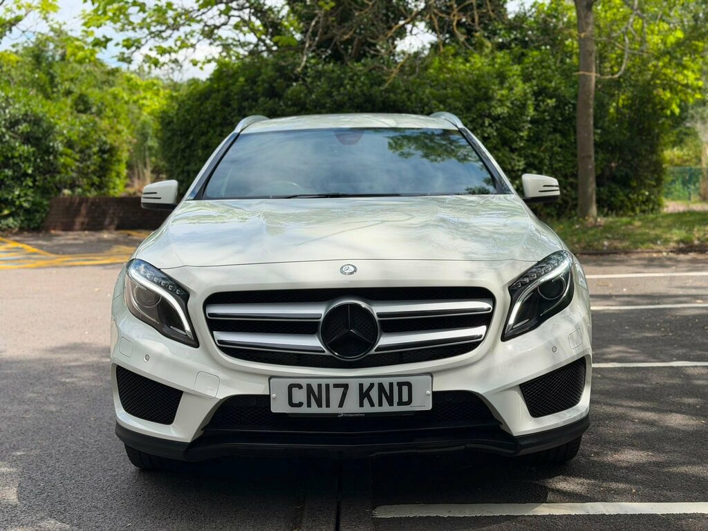 Mercedes-Benz GLA Class Gla 200D Sport Premium Plus Black #9