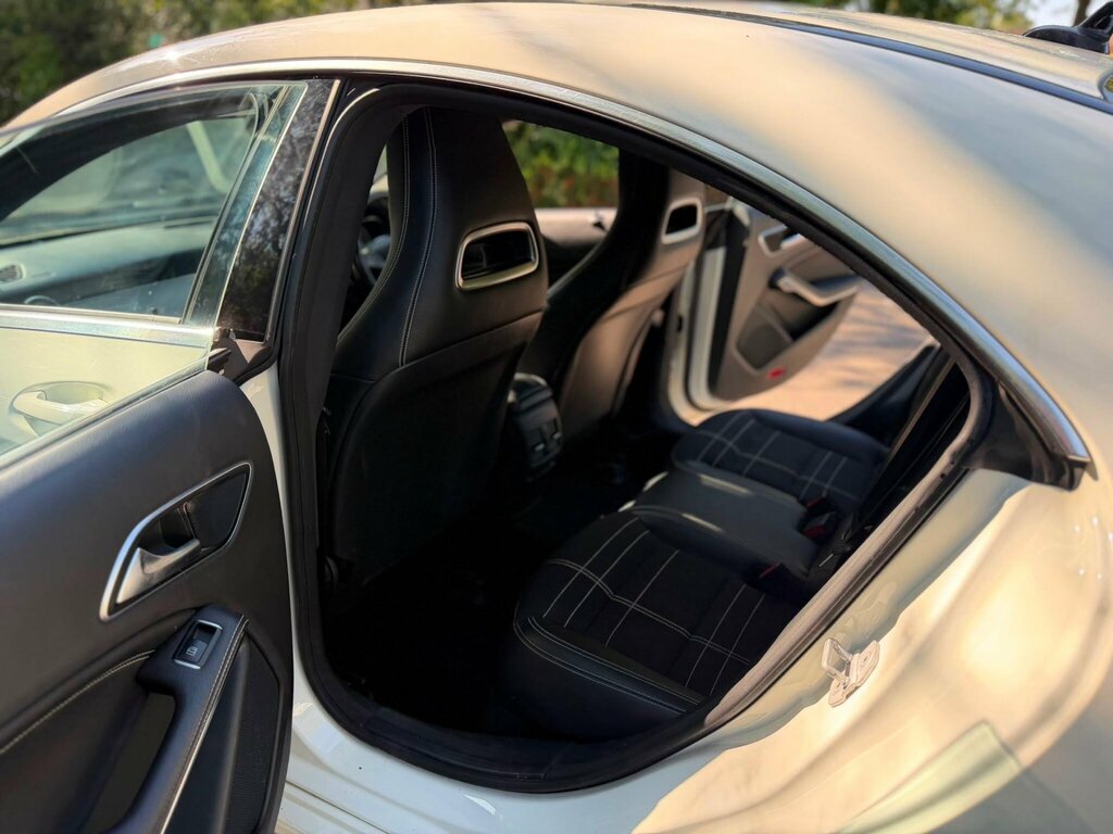 Mercedes-Benz CLA Class Saloon 2.1 Cla220 Cdi Amg Sport 2015 White #15