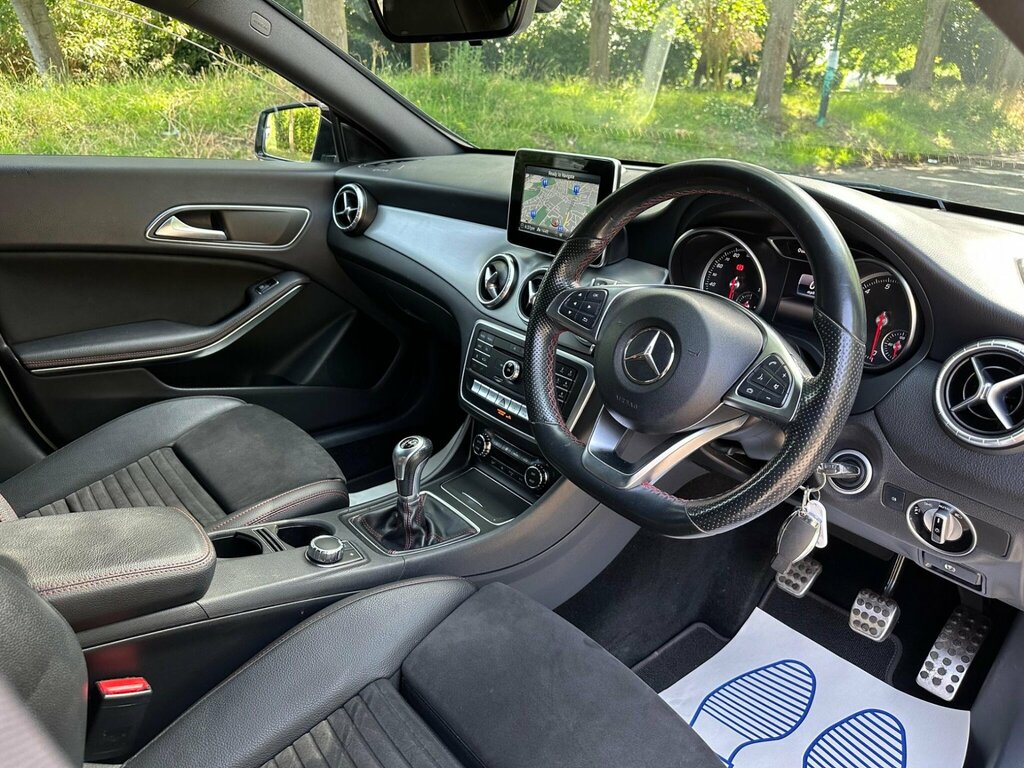 Mercedes-Benz CLA Class Cla 220D Amg Line 4Matic Tip  #11