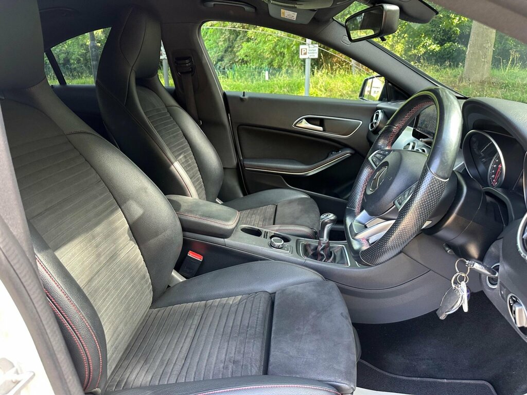 Mercedes-Benz CLA Class Cla 220D Amg Line 4Matic Tip  #13