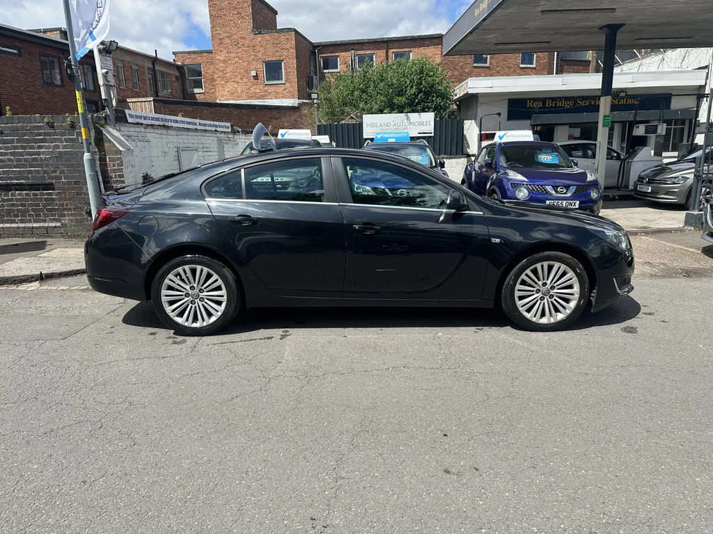 Vauxhall Insignia Hatchback Black #3