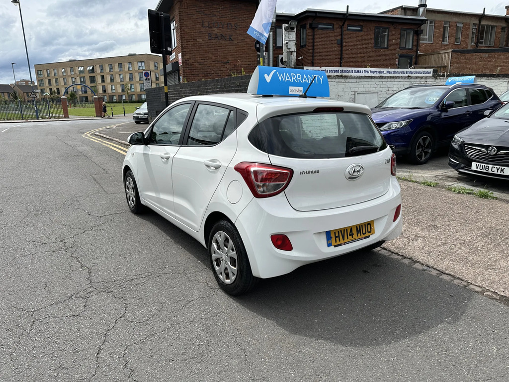 Hyundai I10 Hatchback White #6