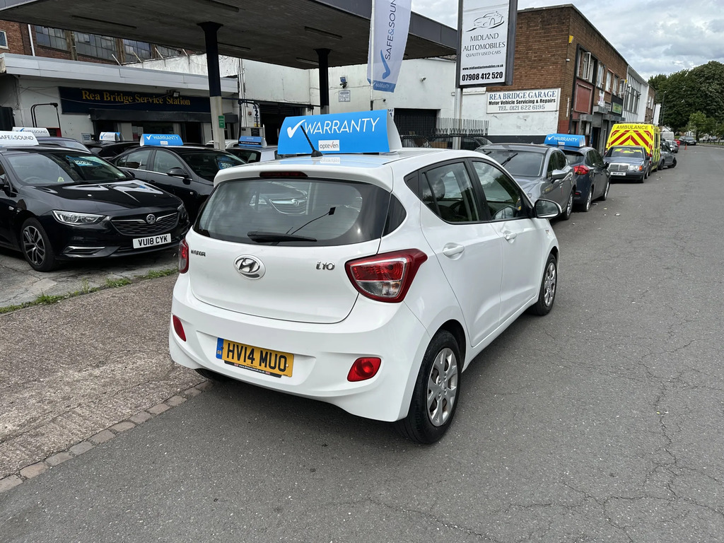 Hyundai I10 Hatchback White #4