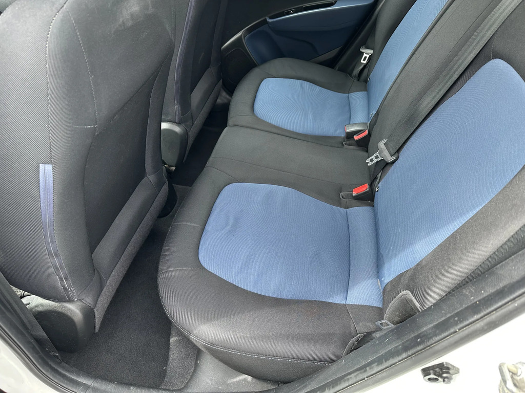 Hyundai I10 1.0 64 Bhp Se  #9
