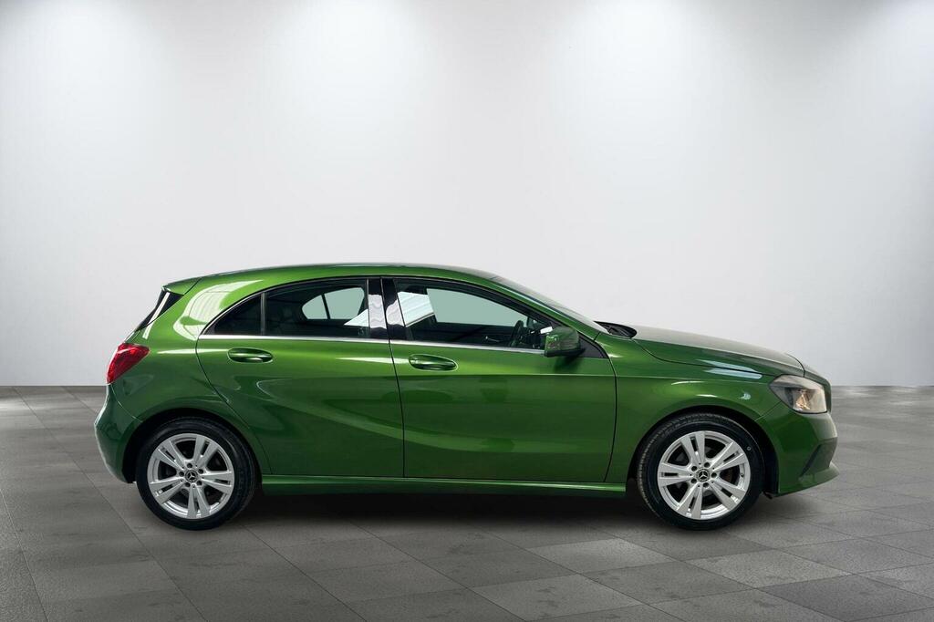 Mercedes-Benz A Class 1.5 A180d Sport Euro 6 Ss SF17JCG Green #2